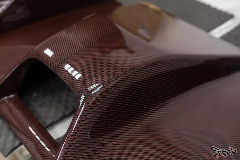 Chevrolet Corvette. Ламинация деталей экстерьера черно-красным карбоном!